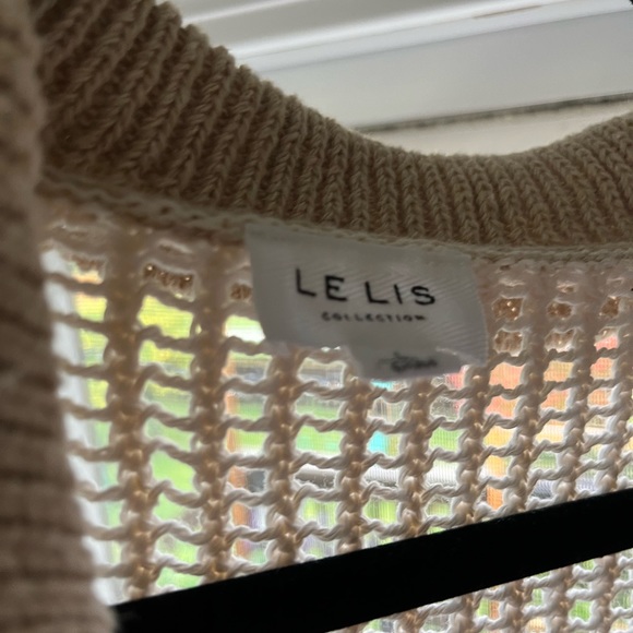 BNWOT, LE LIS Crochet Button Front Top - Picture 8 of 12